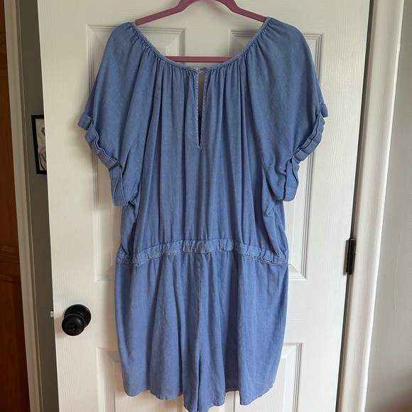 Universal Thread Blue Linen Blend Romper - Picture 5 of 7